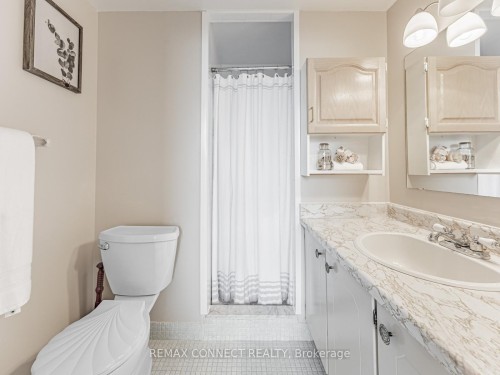 1711-44 Falby Court, Ajax, ON - Indoor Photo Showing Bathroom
