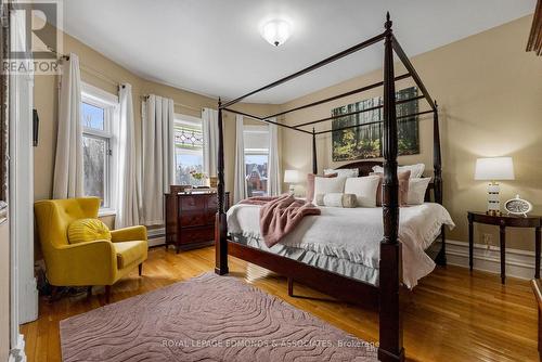 307 Maple Avenue, Pembroke, ON - Indoor Photo Showing Bedroom