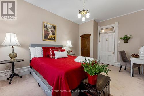 307 Maple Avenue, Pembroke, ON - Indoor Photo Showing Bedroom
