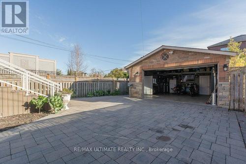 21 Thornton Avenue, Toronto, ON - Outdoor