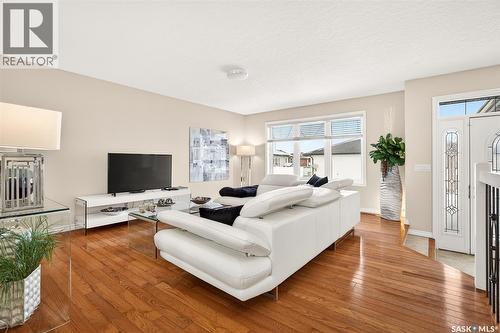 #4 21 Iris Drive, Moose Jaw, SK - Indoor Photo Showing Living Room