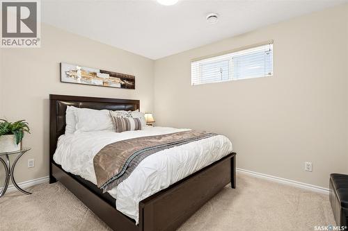 #4 21 Iris Drive, Moose Jaw, SK - Indoor Photo Showing Bedroom