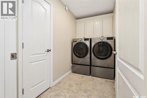 #4 21 Iris Drive, Moose Jaw, SK - Indoor Photo Showing Laundry Room