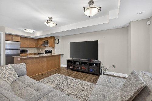 138-326 John Street, Markham, ON - Indoor