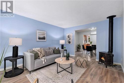 23 - 3691 Albion Road, Ottawa, ON - Indoor Photo Showing Living Room