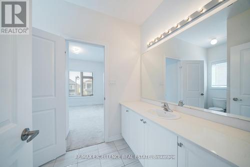 2085 Coppermine Street, Oshawa, ON - Indoor Photo Showing Bathroom