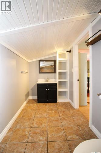 689 2Nd Street W, Shaunavon, SK - Indoor Photo Showing Other Room