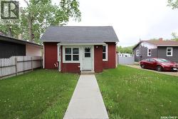 689 2ND STREET W Shaunavon, SK S0N 2M0