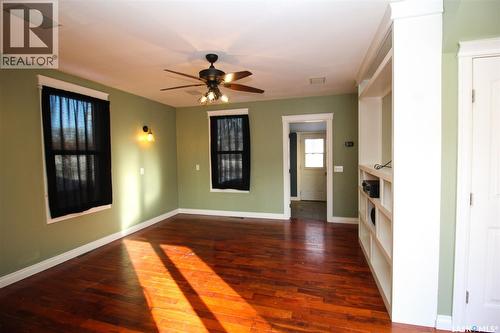 689 2Nd Street W, Shaunavon, SK - Indoor Photo Showing Other Room