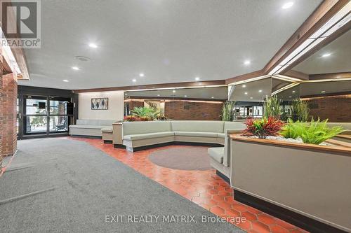 1021 - 3100 Carling Avenue, Ottawa, ON - Indoor Photo Showing Other Room