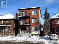 6 - 109 RUSSELL AVENUE  Ottawa, ON K1N 7X2