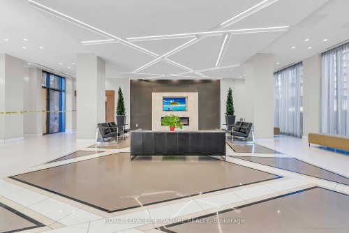 1811-5033 Four Springs Avenue, Mississauga, ON - Indoor Photo Showing Other Room