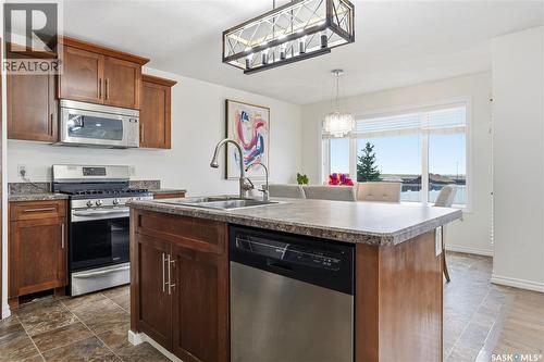 4757 Padwick Avenue, Regina, SK - Indoor Photo Showing Kitchen With Double Sink