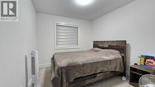 148 Rosewood Boulevard E, Saskatoon, SK - Indoor Photo Showing Bedroom