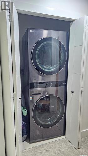 148 Rosewood Boulevard E, Saskatoon, SK - Indoor Photo Showing Laundry Room