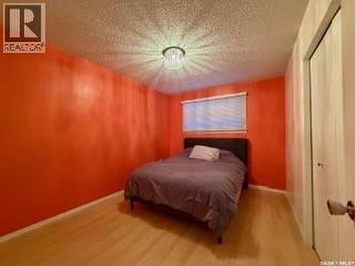 405 3Rd Avenue W, Biggar, SK - Indoor Photo Showing Bedroom
