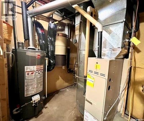 405 3Rd Avenue W, Biggar, SK - Indoor Photo Showing Basement