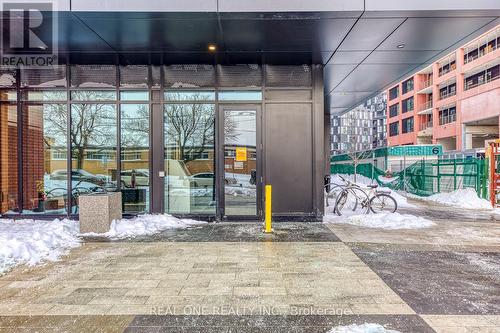 1012 - 8 Tippett Road, Toronto, ON - Indoor Photo Showing Other Room