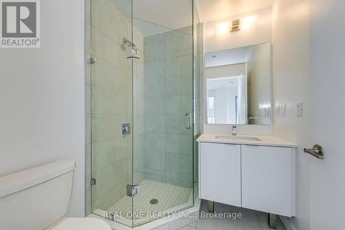1012 - 8 Tippett Road, Toronto, ON - Indoor Photo Showing Bathroom