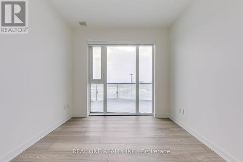 1012 - 8 Tippett Road, Toronto, ON - Indoor Photo Showing Other Room