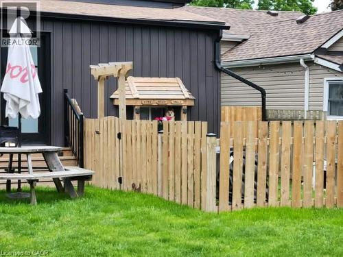 156 Albion Street, Brantford, ON - Outdoor With Exterior