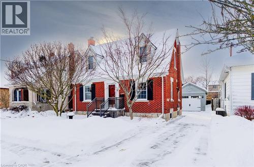 8 LOWREY Avenue S  Cambridge, ON N1R 4Z1