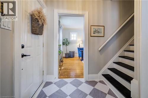 8 Lowrey Avenue S, Cambridge, ON - Indoor Photo Showing Other Room