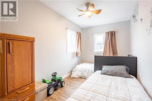 4588 Martha Lane, Beamsville, ON - Indoor Photo Showing Bedroom