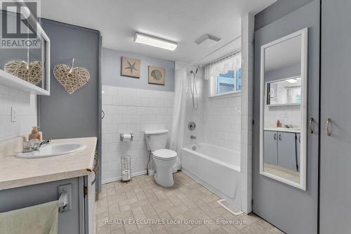 151 King Street, Callander, ON - Indoor Photo Showing Bathroom