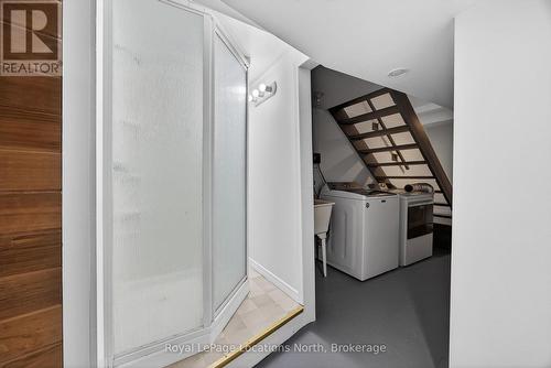 633 Tenth Street, Collingwood, ON - Indoor Photo Showing Laundry Room
