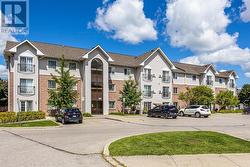 104 - 91 ASPEN SPRINGS DRIVE  Clarington (Bowmanville), ON L1C 5J9