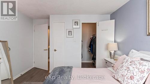 902 - 570 Proudfoot Lane, London North (North N), ON - Indoor Photo Showing Bedroom