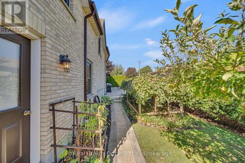 690 Wallace Avenue S, North Perth (Listowel), ON - Outdoor