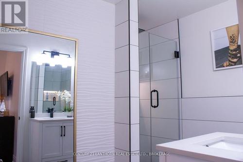 1500 Crimson Crescent, Kingston (City Northwest), ON - Indoor Photo Showing Bathroom