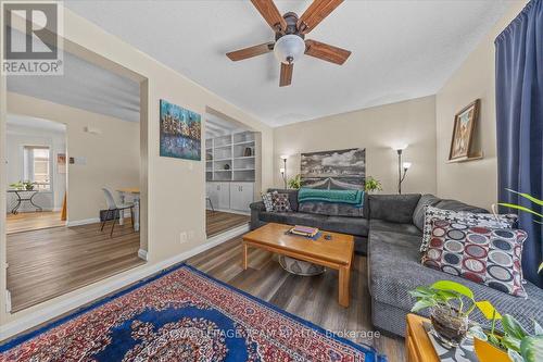 1137 Chimney Hill Way, Ottawa, ON - Indoor Photo Showing Living Room