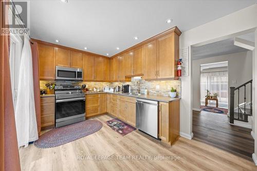1137 Chimney Hill Way, Ottawa, ON - Indoor Photo Showing Kitchen