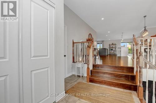 201 Versaille Street, Alfred And Plantagenet, ON - Indoor Photo Showing Other Room