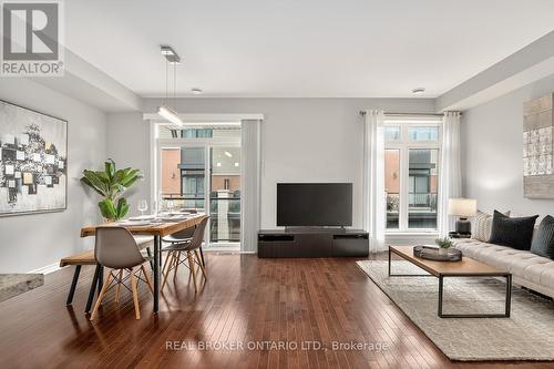 521 Chaperal Private N, Ottawa, ON - Indoor Photo Showing Living Room