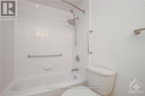 2088 Orient Park Drive, Ottawa, ON - Indoor Photo Showing Bathroom