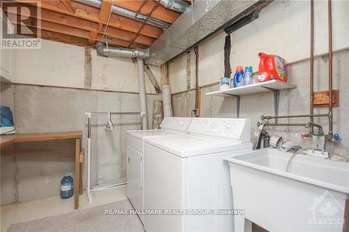 2088 Orient Park Drive, Ottawa, ON - Indoor Photo Showing Laundry Room