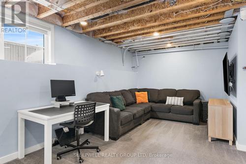 566 Meadowcreek Circle, Ottawa, ON - Indoor