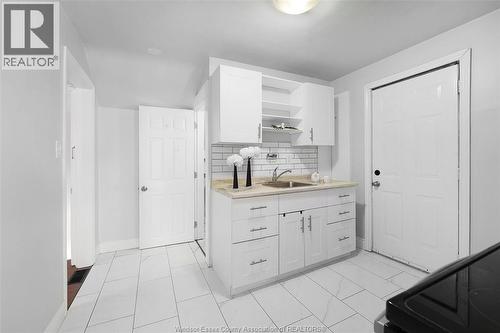 1106-08 Elm Avenue, Windsor, ON - Indoor