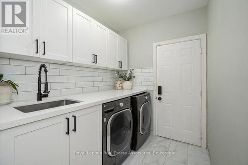 30 Danfield Court, Brampton, ON - Indoor Photo Showing Laundry Room