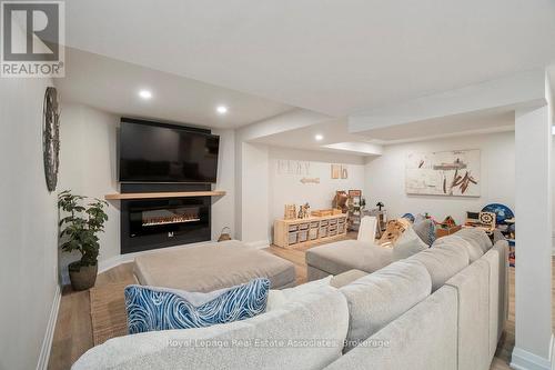 30 Danfield Court, Brampton, ON - Indoor With Fireplace