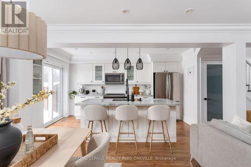 4074 Kryzan Drive, Burlington, ON - Indoor Photo Showing Kitchen With Stainless Steel Kitchen With Upgraded Kitchen