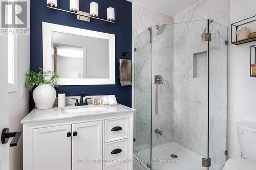 4074 Kryzan Drive, Burlington, ON - Indoor Photo Showing Bathroom