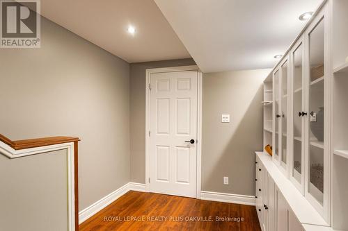 4074 Kryzan Drive, Burlington, ON - Indoor Photo Showing Other Room
