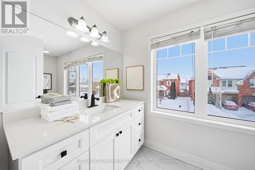 911 Zelinsky Crescent, Milton, ON - Indoor