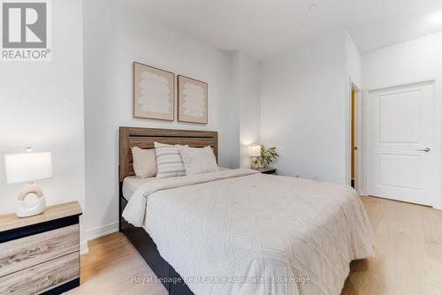 124 - 8 Nahani Way, Mississauga, ON - Indoor Photo Showing Bedroom