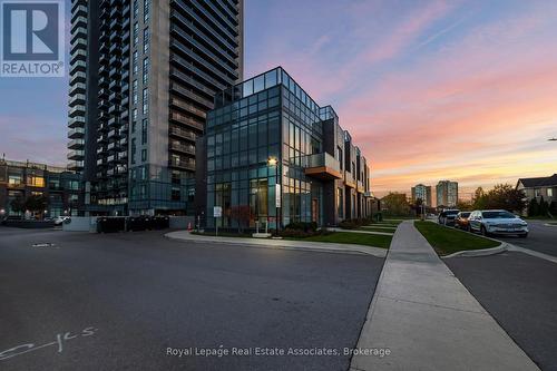 124 - 8 Nahani Way, Mississauga, ON - Outdoor